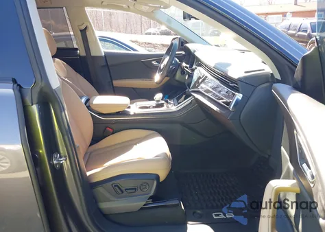 2025 Audi Q8 Premium Plus 55 Tfsi Quattro z USA, uszkodzony, nr VIN WA1BVBF11SD019099